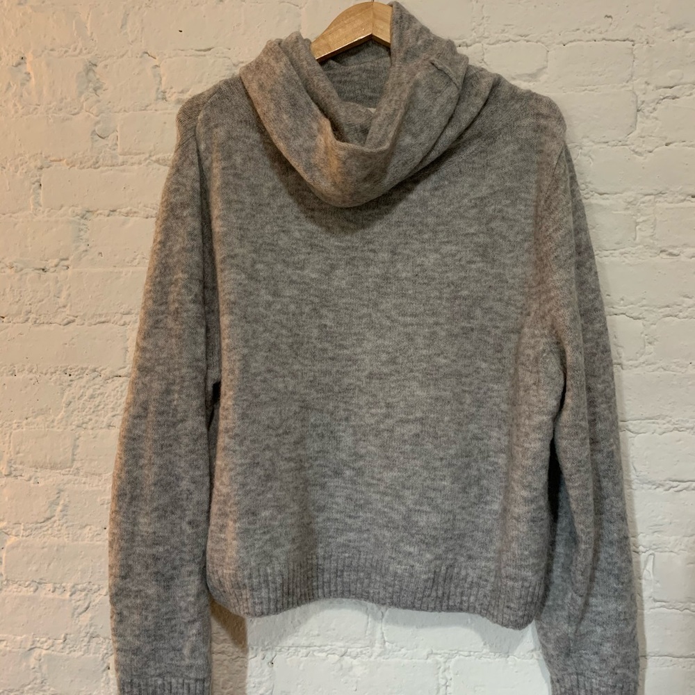 H&M Mock Turtleneck Gray Sweater, Size S